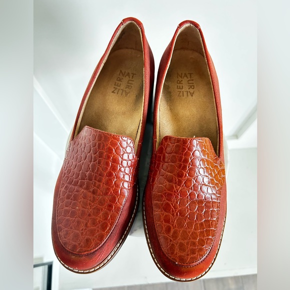 ⭐️SOLD Burnt Rust Leather Platform Loafers | Croc Embossed | Chunky 90s Minimal - Picture 4 of 11